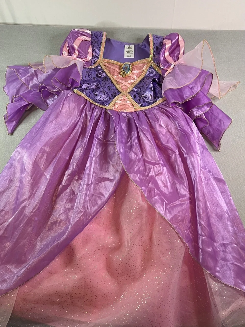 Rapunzel Deluxe Costume Purple Pink. Disney Store. Tiered Sheer Sleeves. 9/10